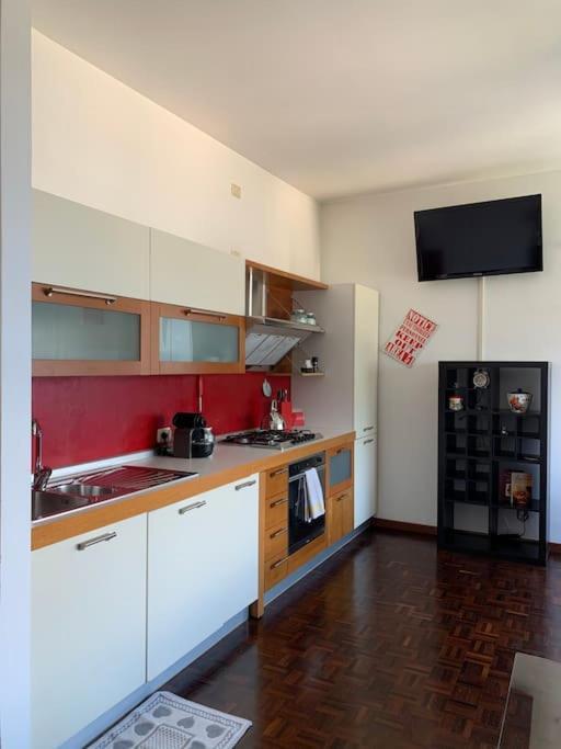 Look Giovane Per Una Casa Vista Lago Como Dış mekan fotoğraf